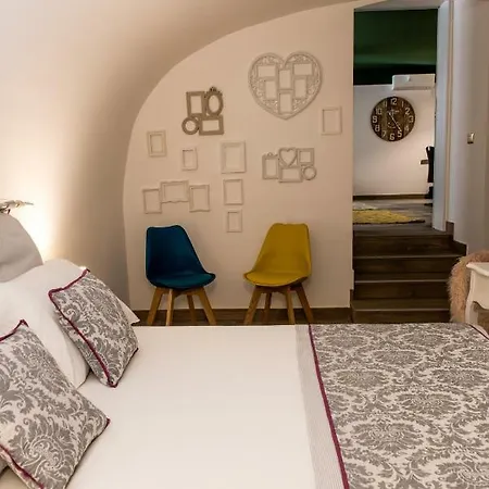 Apartment Room2 *